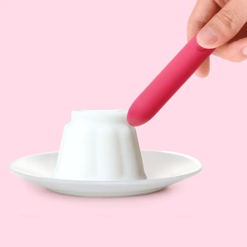 Mash bullet vibrator demonstrating powerful vibrations on jelly